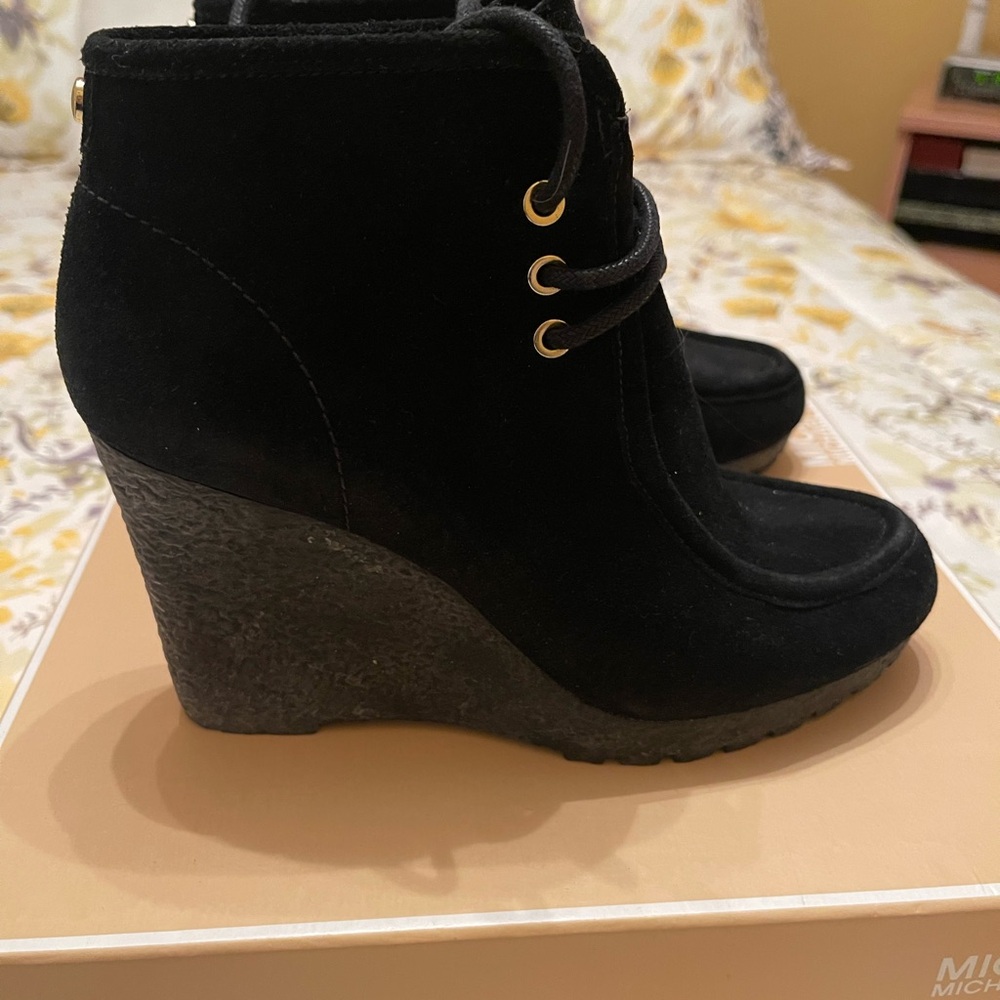 Michael Kors Bootie